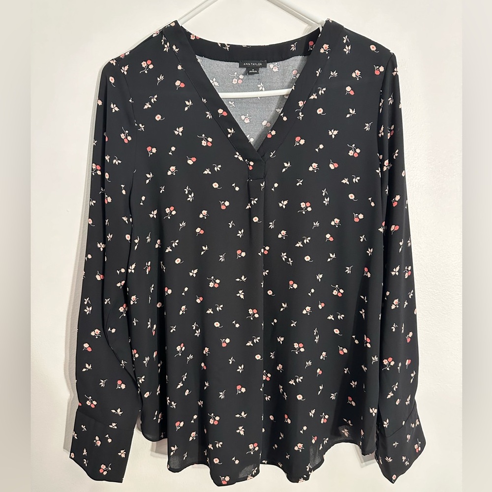 Black / pink floral blouse. Ann Taylor. Like new.